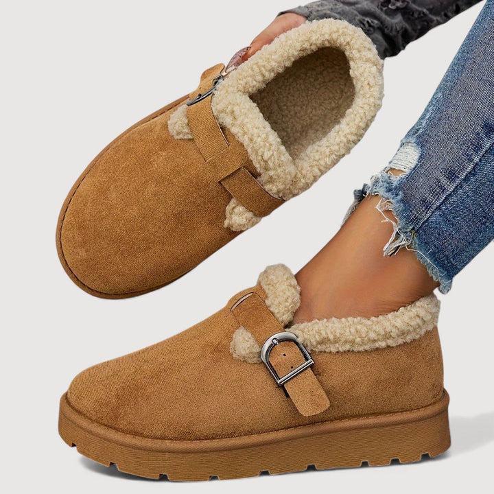 Auvira – Cosy Buckle Clogs