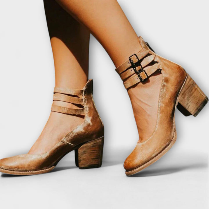 Bella – Comfortable and Stylish Orthopaedic Shoe