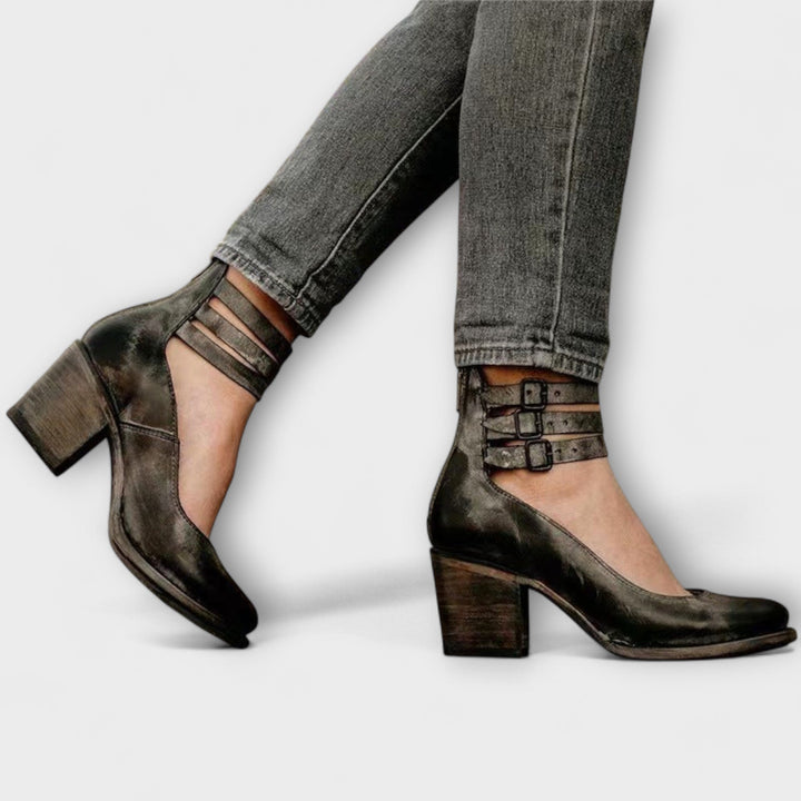 Bella – Comfortable and Stylish Orthopaedic Shoe